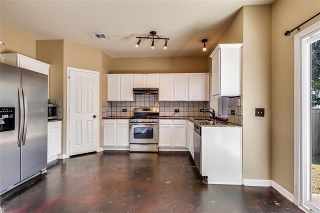 Foto del edificio - 2221 Lilac Cir