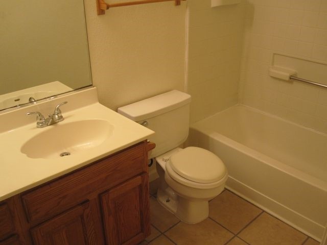 Building Photo - 3601 Bayboro Dr