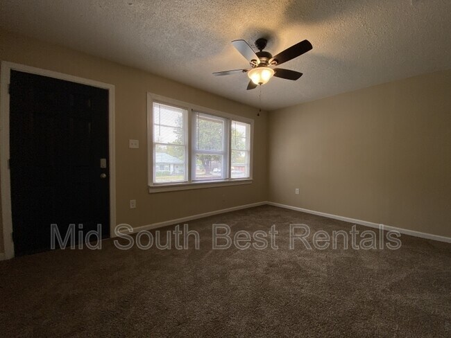 Foto del edificio - 4316 Orange St