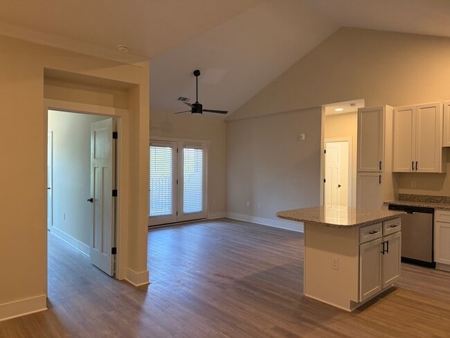 Building Photo - Robinson Ridge Apartments