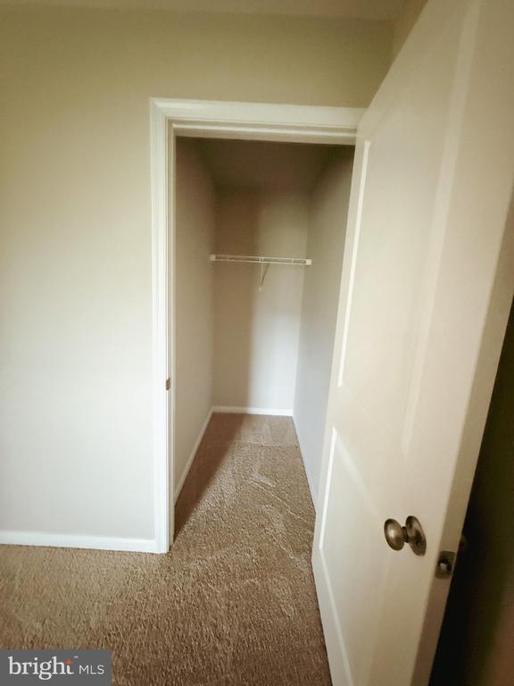 Foto del edificio - 1101 Hights Farm Rd N