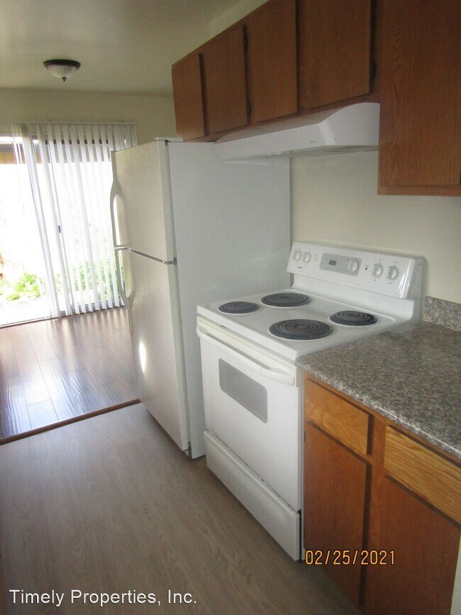 Building Photo - 2 br, 1 bath House - 8375 Lakewood Drive