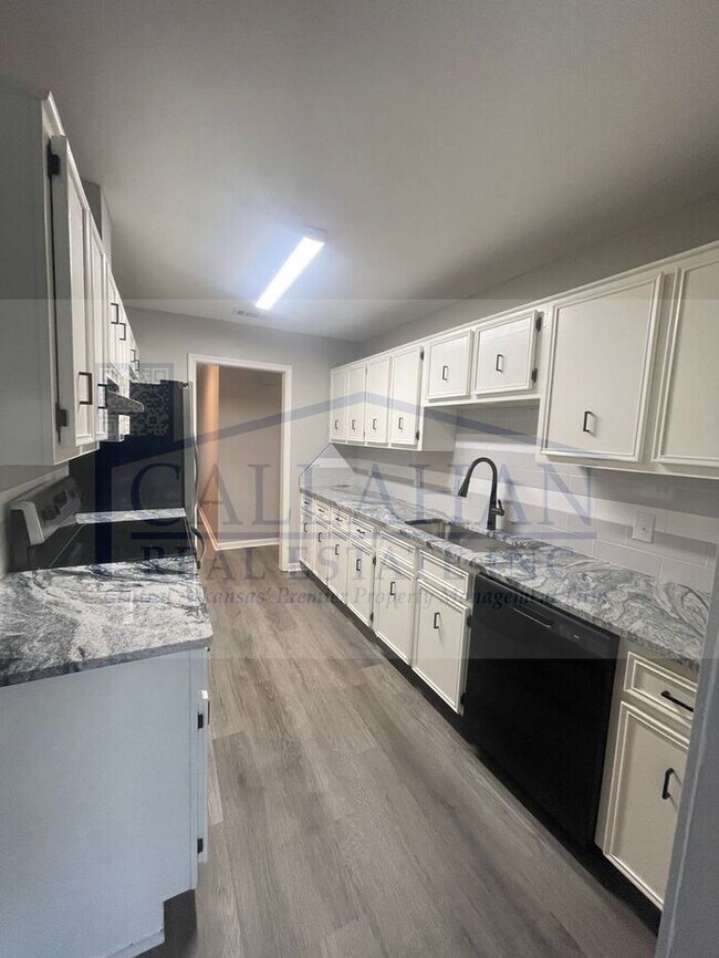 Building Photo - Sherwood 3 Bedroom Home