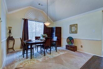 Building Photo - 9022 Westwillow Dr