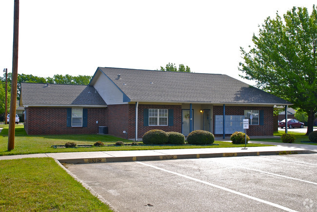 Building Photo - Granbury Meadows Apartments