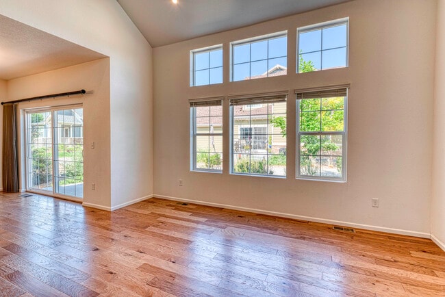 Foto del edificio - 1154 Telleen Ave