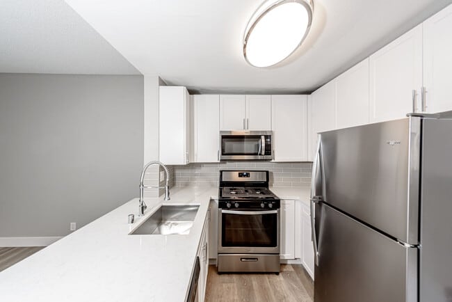 Building Photo - Indie Collection