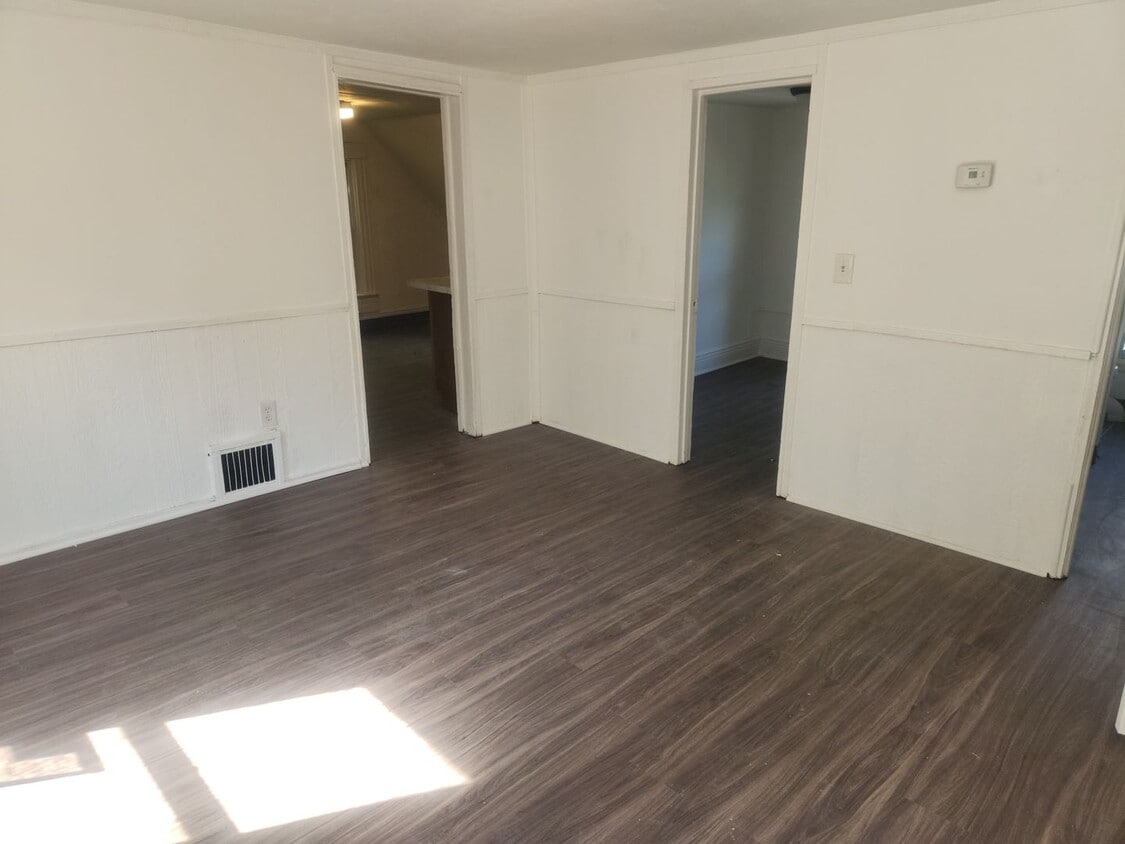 Foto principal - 255 6th St