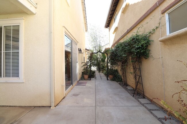 Foto del edificio - Four Bedroom in Arborwalk