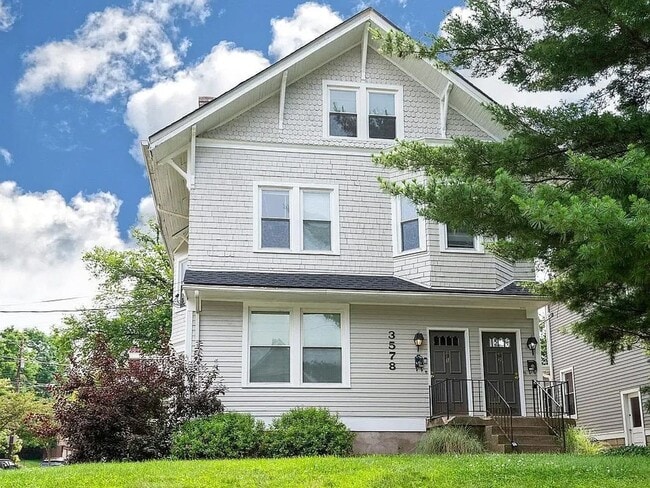 Michigan Ave - Michigan Ave Townhome