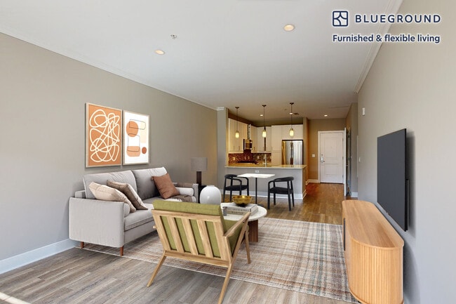 Building Photo - 240 E Shore Rd