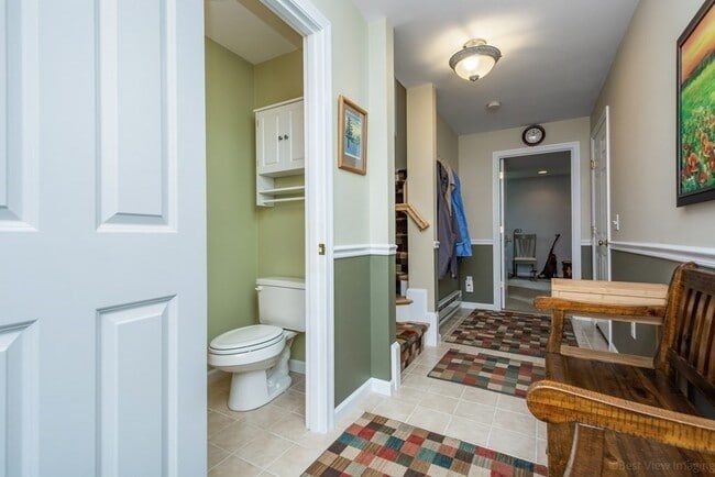 Building Photo - 52 Buttercup Ln