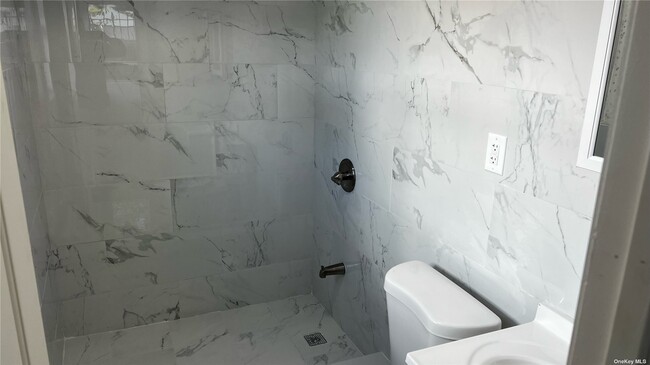 Foto del edificio - 110-40 175th St