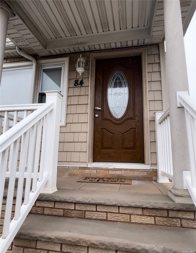 Primary Photo - 84 3rd Ave