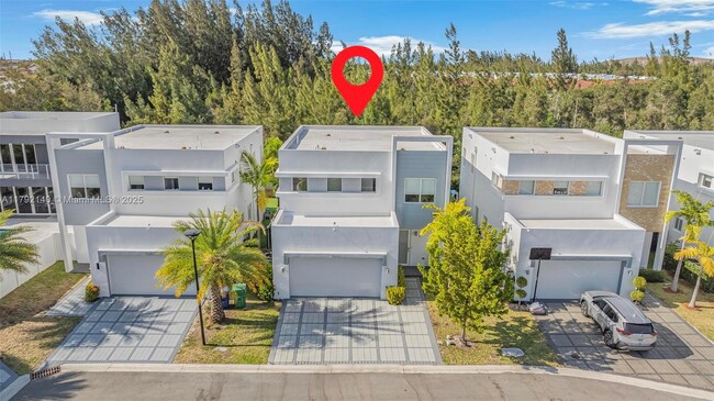 Foto del edificio - 10373 NW 68th Ter