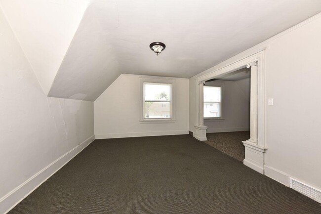 Building Photo - 2932 N Holton St