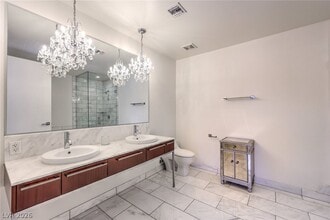 Building Photo - 4471 Dean Martin Dr