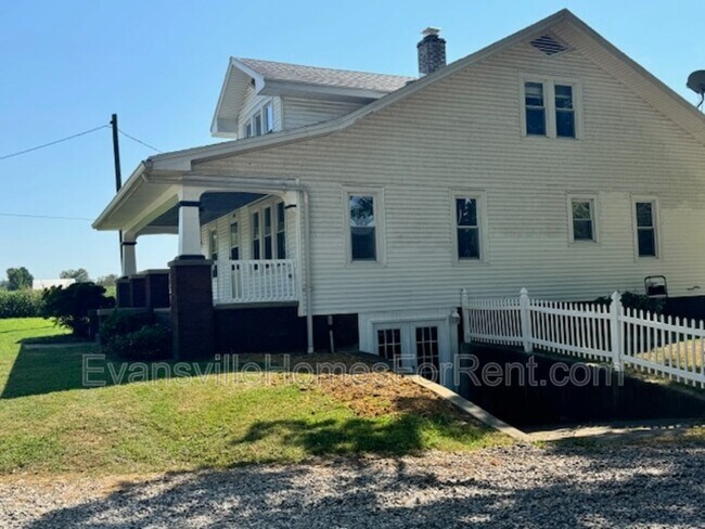 Building Photo - 2400 Schmuck Rd