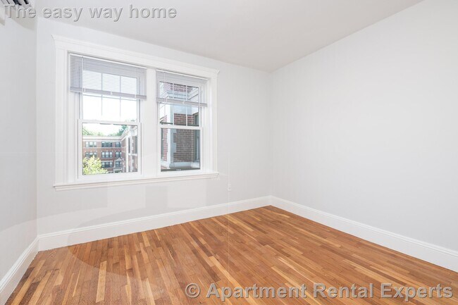 Photo - 18 A Forest St Apartment