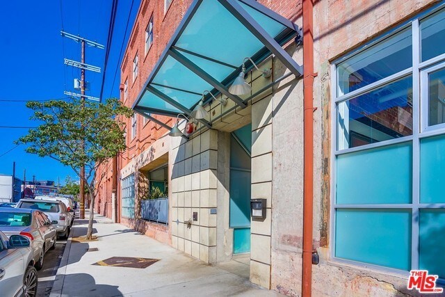 Building Photo - 500 Molino St