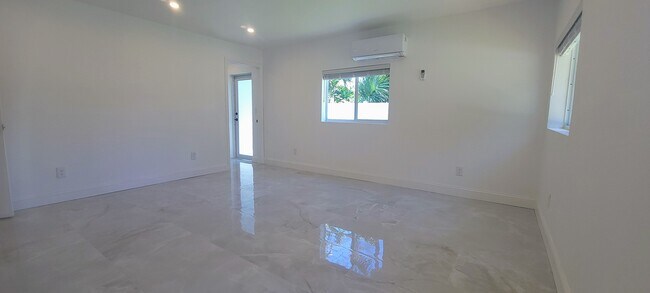 Foto del edificio - 1400 SE 8th Ave
