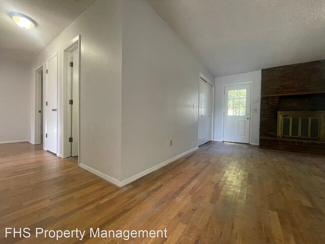 Building Photo - 3 br, 2 bath House - 2510 S Fort Ave