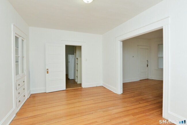 Foto del edificio - 390 Clinton St