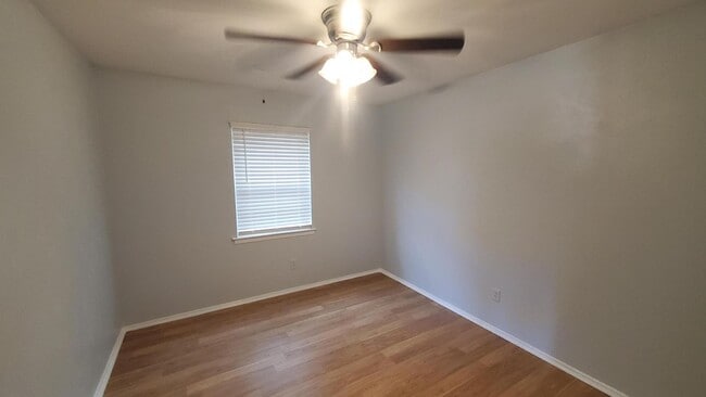 Building Photo - 3 bedroom Garland home