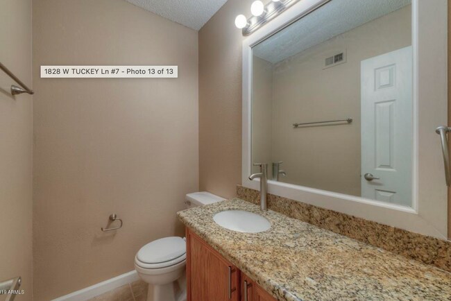 Building Photo - 1828 W Tuckey Ln
