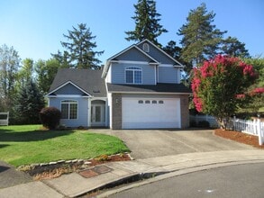 Building Photo - 2023 W Park Ct NW