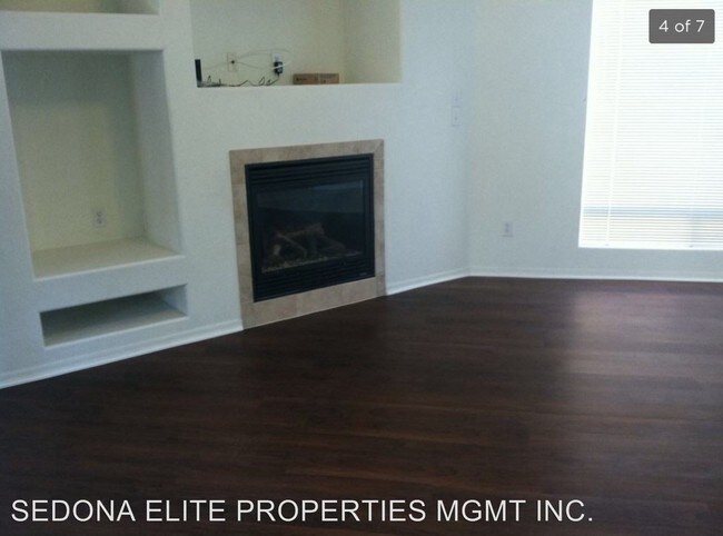 Foto del edificio - 4957 E Cedar Creek Dr