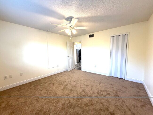 Foto del edificio - 3704 Broadway