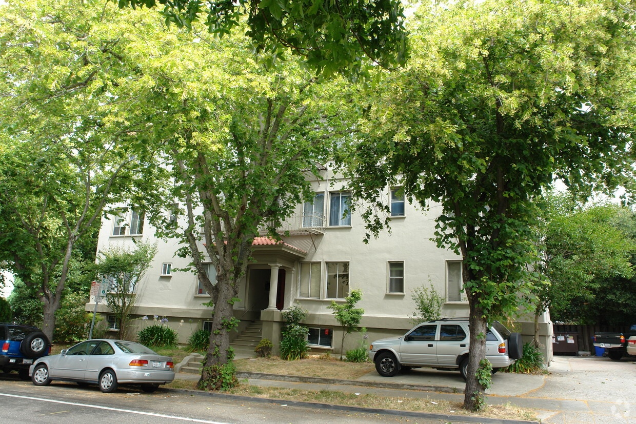 Primary Photo - 2201 Channing Way