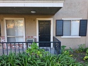 Building Photo - 660 S Glassell St