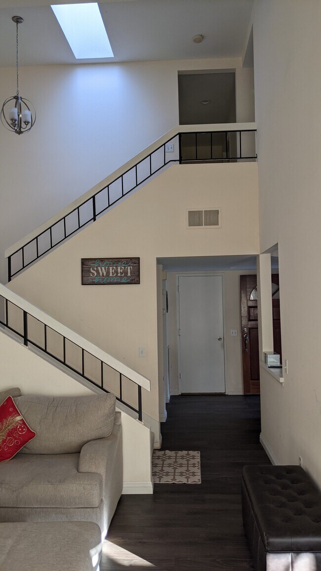 Foto del edificio - 9580 Hiker Hill Rd