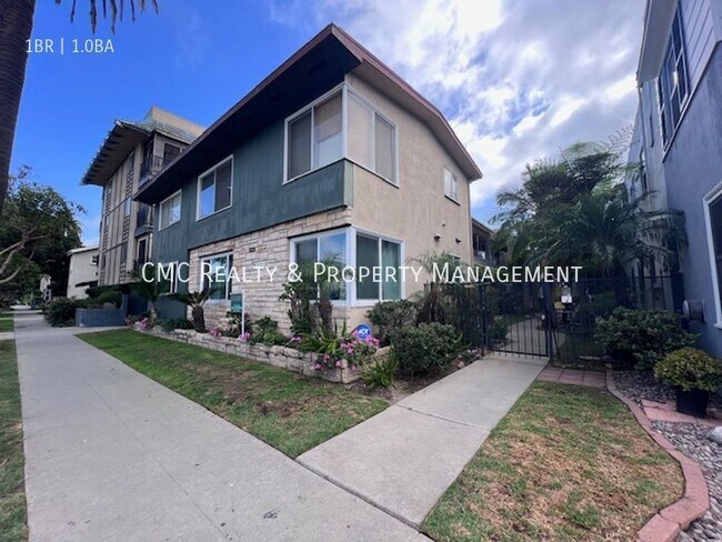 Foto del edificio - 1 bed/1 bath close to BEACH