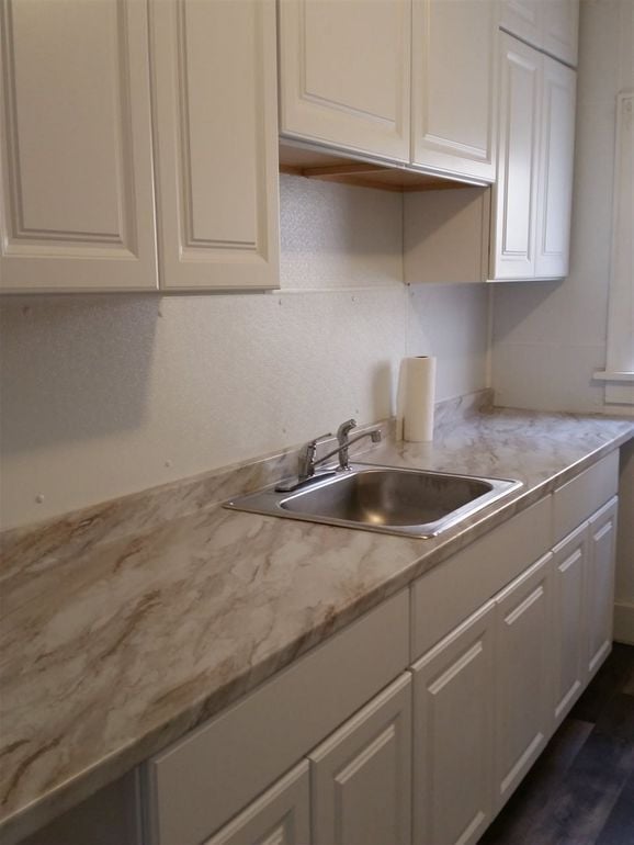 Kitchen - 558 N Grant Ave