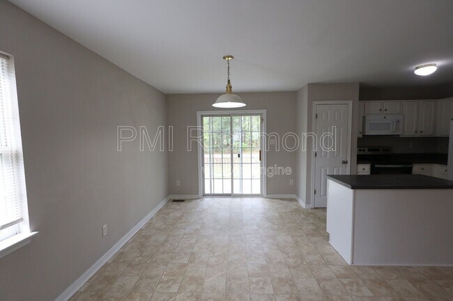 Building Photo - 9824 Willow Glen Ct