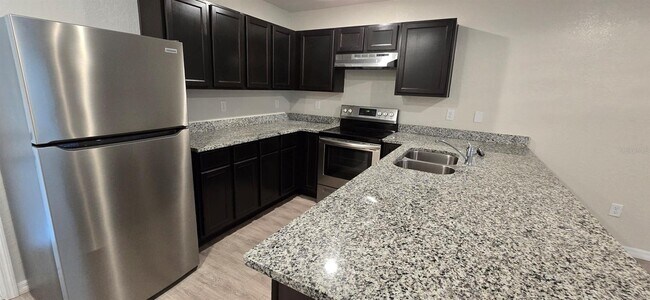 Foto del edificio - 33 Poplar Rd