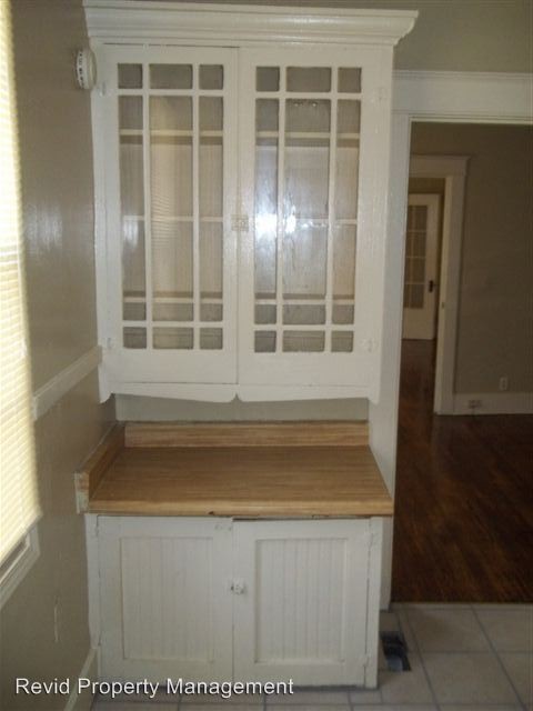 Building Photo - 791 Maury St