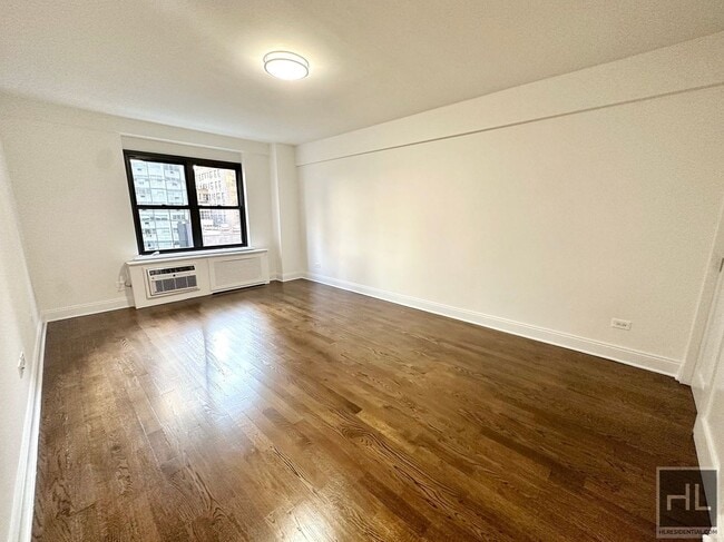 Building Photo - EAST 57 STREET