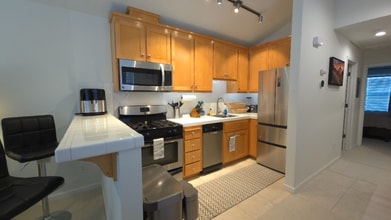 Building Photo - 2216 Northview St