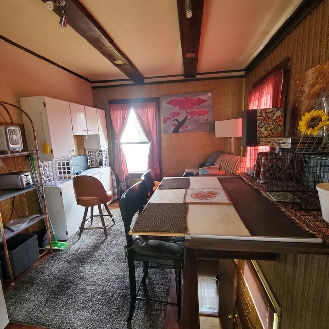Sala de estar - 3829 SE Washington St