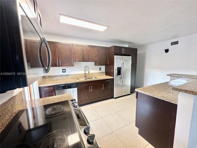Foto del edificio - 1548 SW 5th Pl