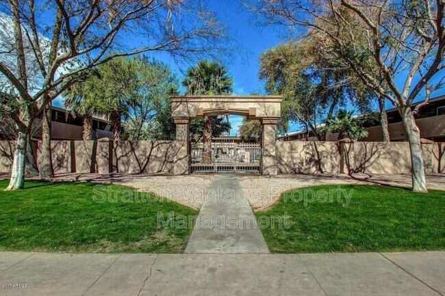 Photo - 810 E Colter St Apartment