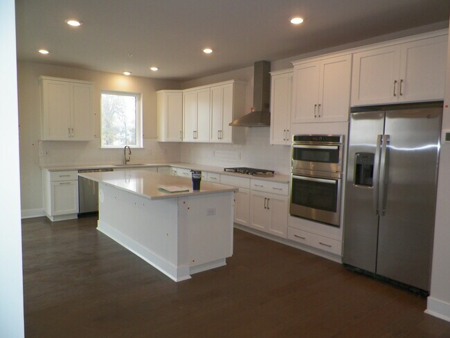 Building Photo - 4727 Franklin Cir