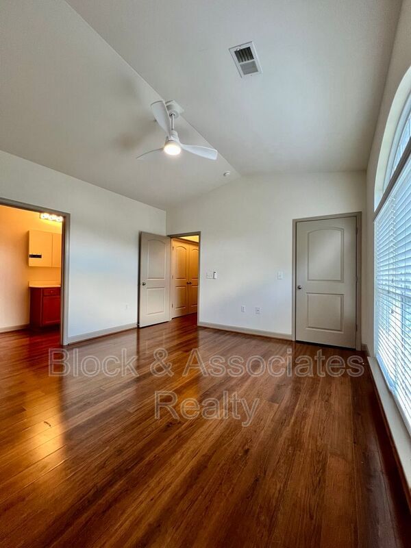 Photo - 4455 Brassfield Dr Apartment