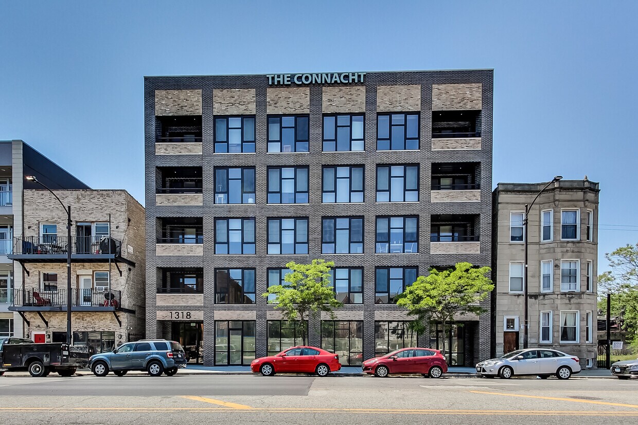 Primary Photo - 1320 N Western Ave