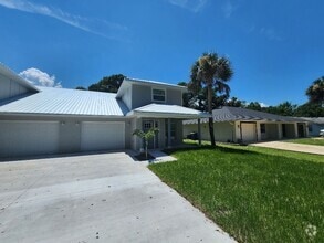 Building Photo - 3212 India Palm Dr