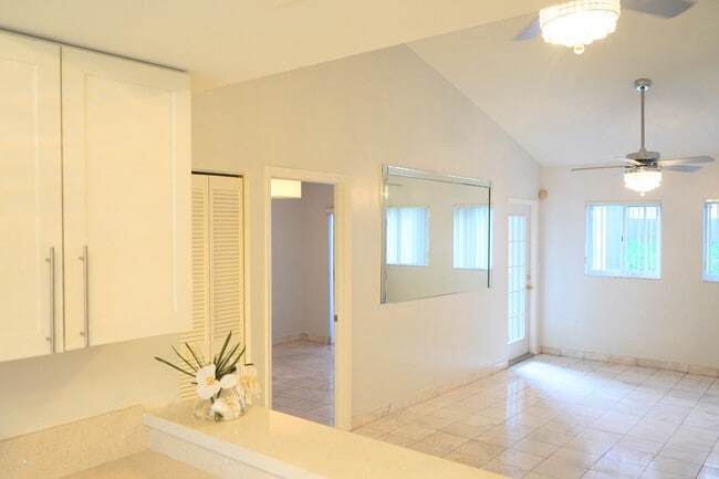 Building Photo - 201 NW 7th St